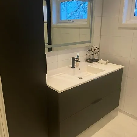 Privatunterkunft Lofoten Kabelvag-small *