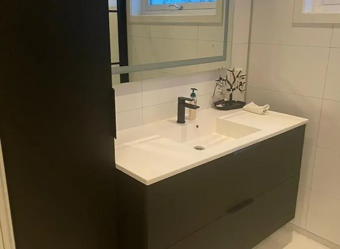 民宿 Lofoten Kabelvag-small *