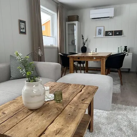 Lofoten Kabelvag-small Ubytování v soukromí